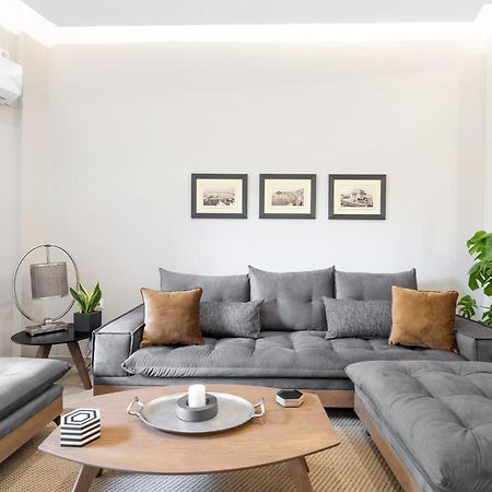 Deluxe 3-Bdrm Urban-Industrial Apt At Acropolis 雅典 外观 照片