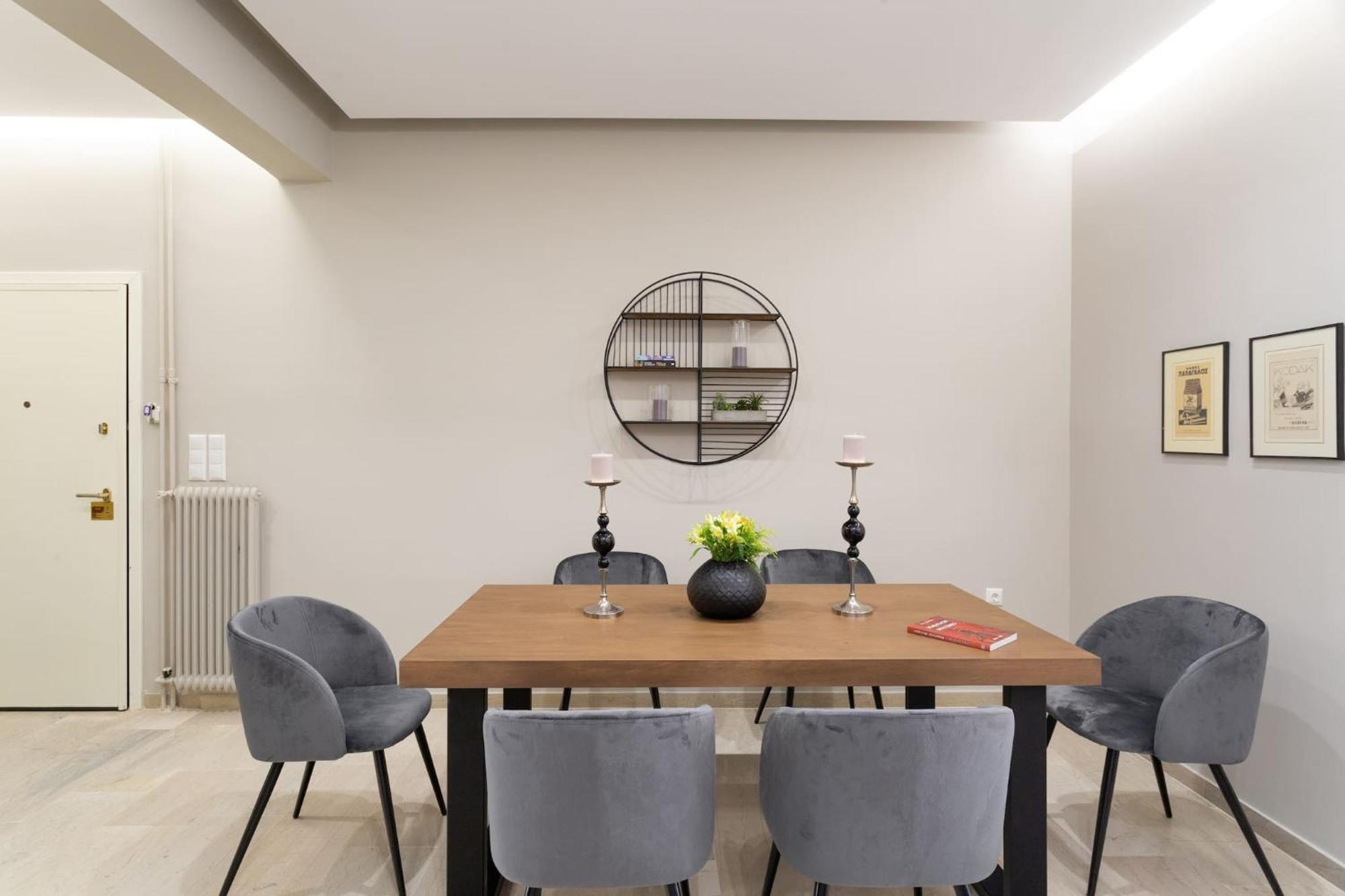 Deluxe 3-Bdrm Urban-Industrial Apt At Acropolis 雅典 外观 照片