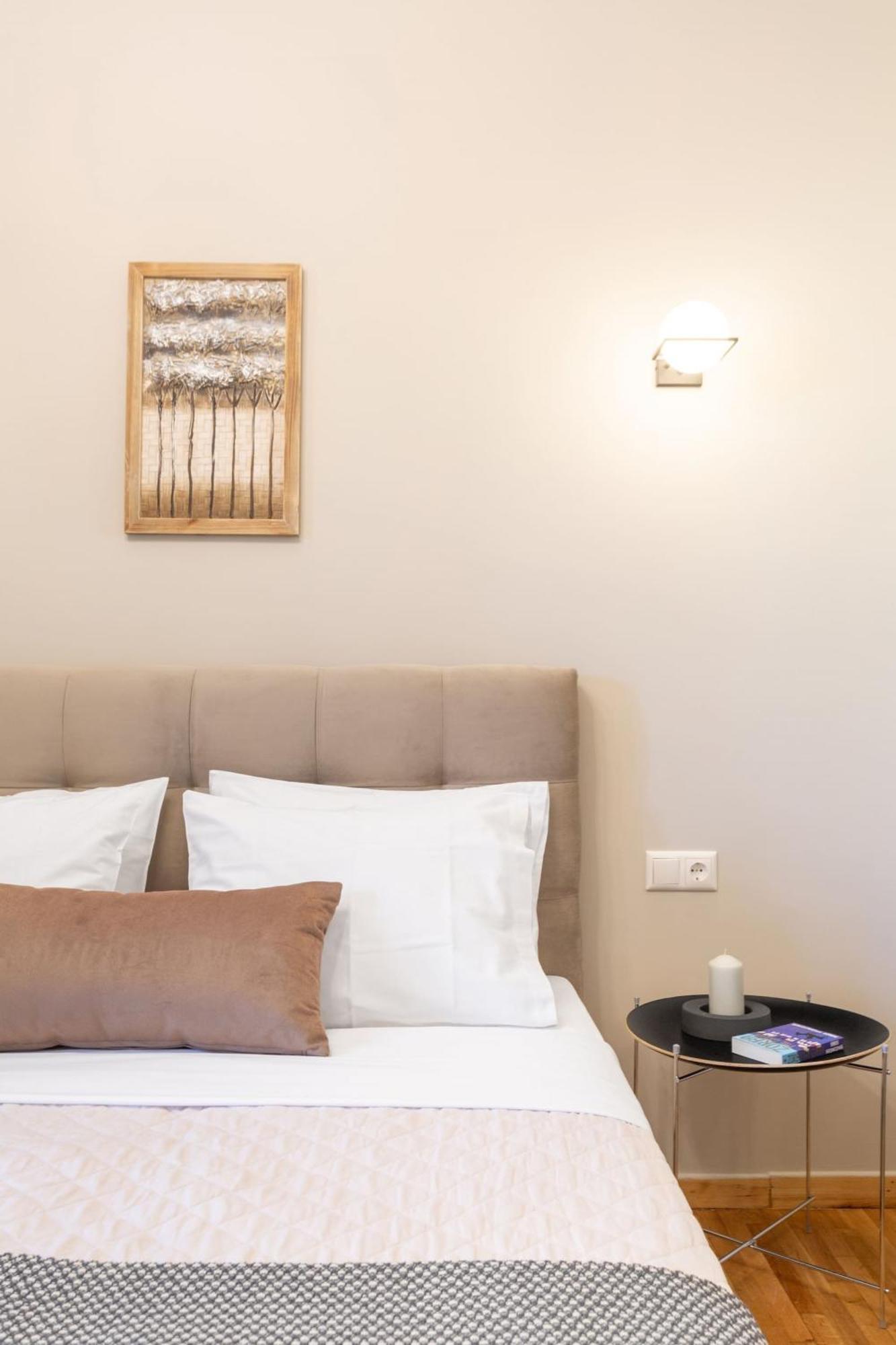 Deluxe 3-Bdrm Urban-Industrial Apt At Acropolis 雅典 外观 照片