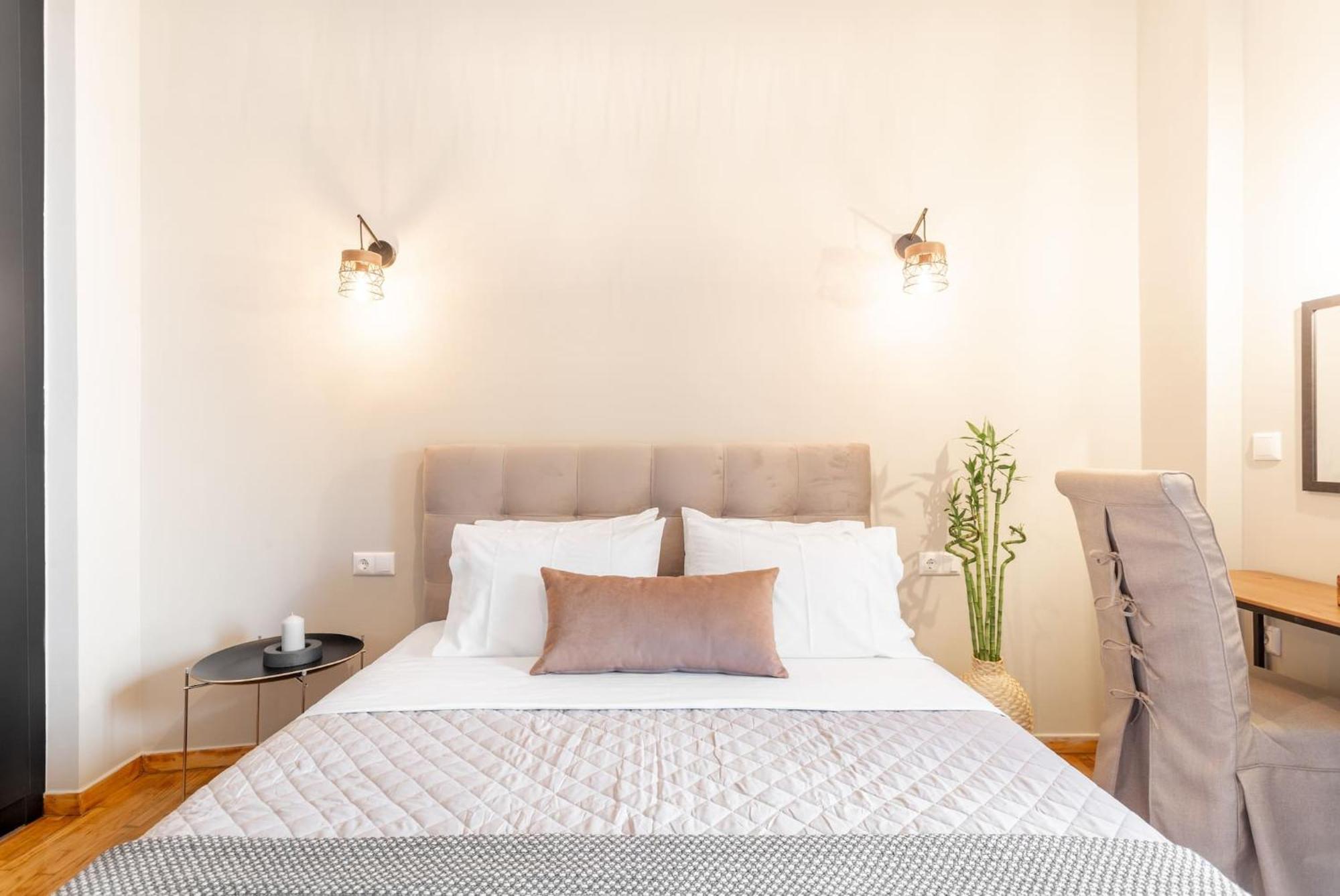 Deluxe 3-Bdrm Urban-Industrial Apt At Acropolis 雅典 外观 照片