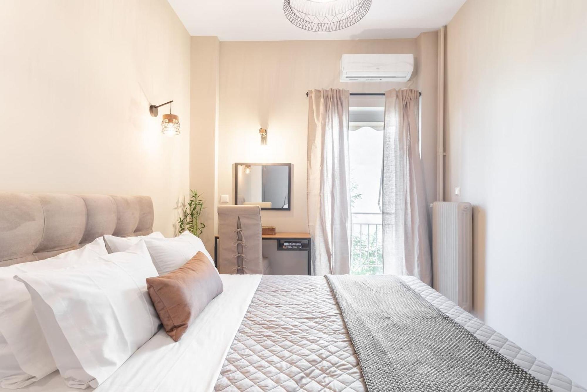 Deluxe 3-Bdrm Urban-Industrial Apt At Acropolis 雅典 外观 照片