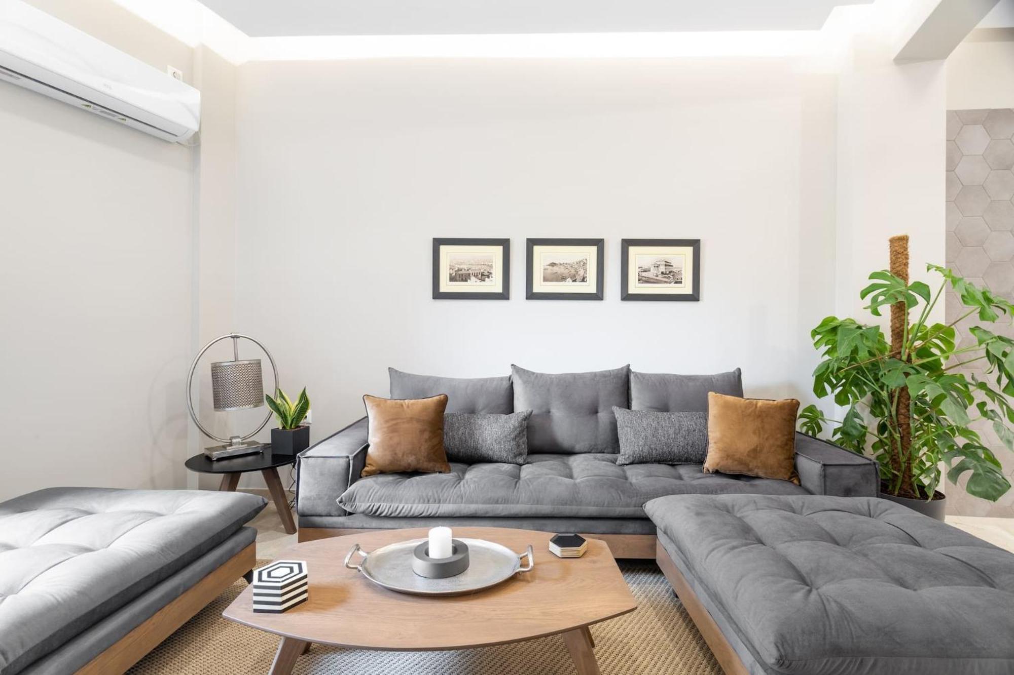 Deluxe 3-Bdrm Urban-Industrial Apt At Acropolis 雅典 外观 照片